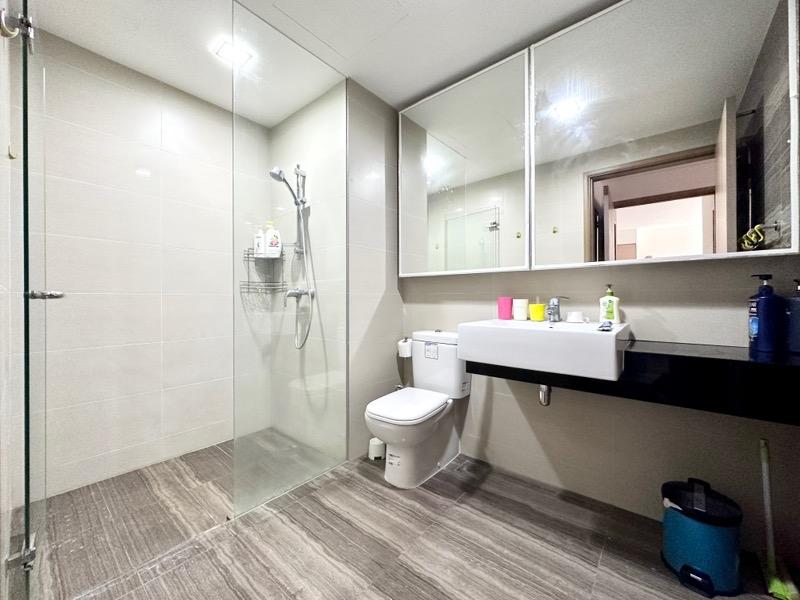 Condominium for Sale, Waterfront Gold Condominium For Sale, $1,500,000, 2 Bed 2 Bath 893 sqft $1,680.00 psf, SGD 1,500,000