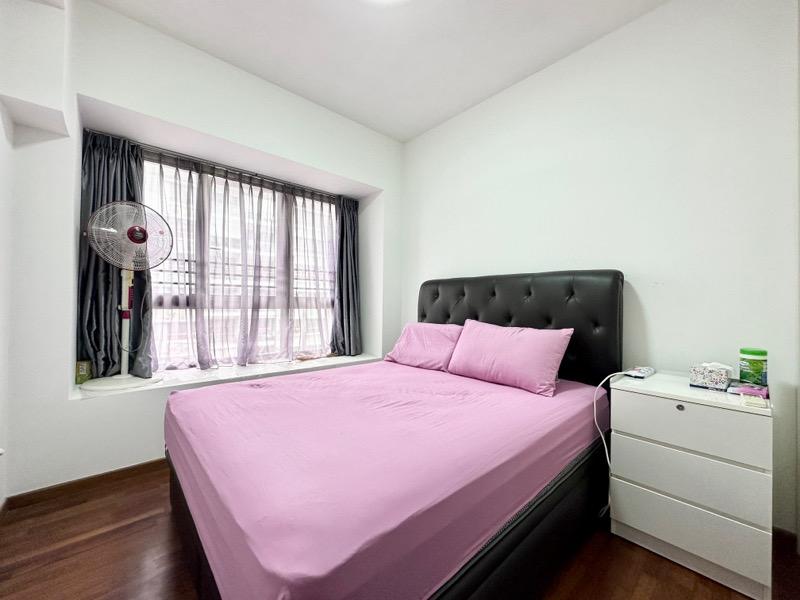 Condominium for Sale, Waterfront Gold Condominium For Sale, $1,500,000, 2 Bed 2 Bath 893 sqft $1,680.00 psf, SGD 1,500,000