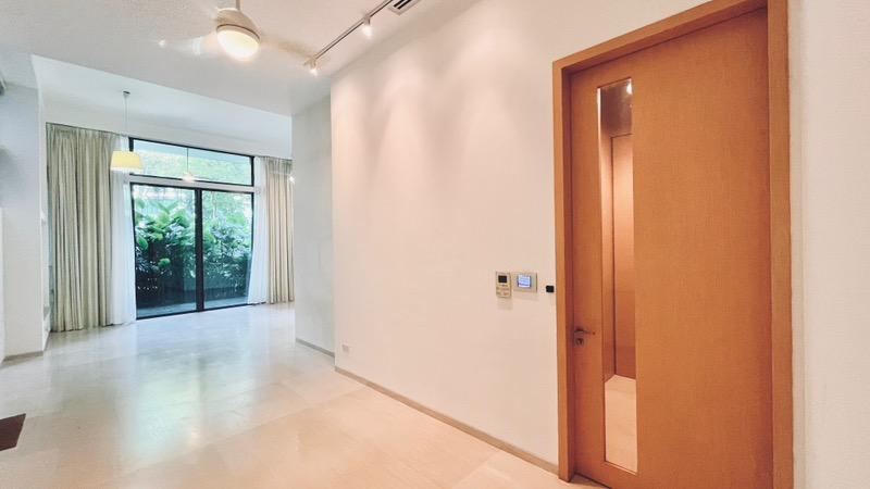 Prop-GPT: Condominium: D09  Belle Vue Residences