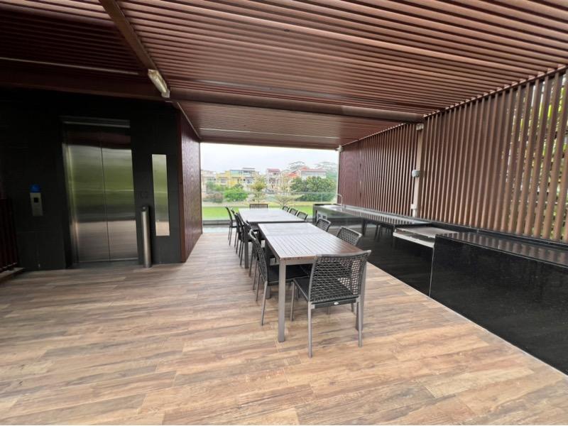 Condominium for Sale, Kandis Residence Condominium For Sale, $1,050,000, 2 Bed 2 Bath 764 sqft $1,374.00 psf, SGD 1,050,000 | 99-year Leasehold