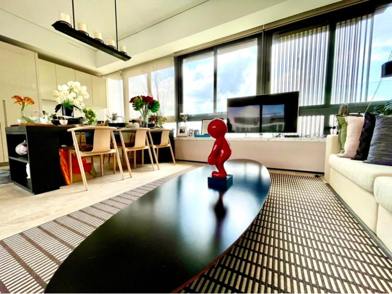 Prop-GPT: Condominium: D09  OUE Twin Peaks
