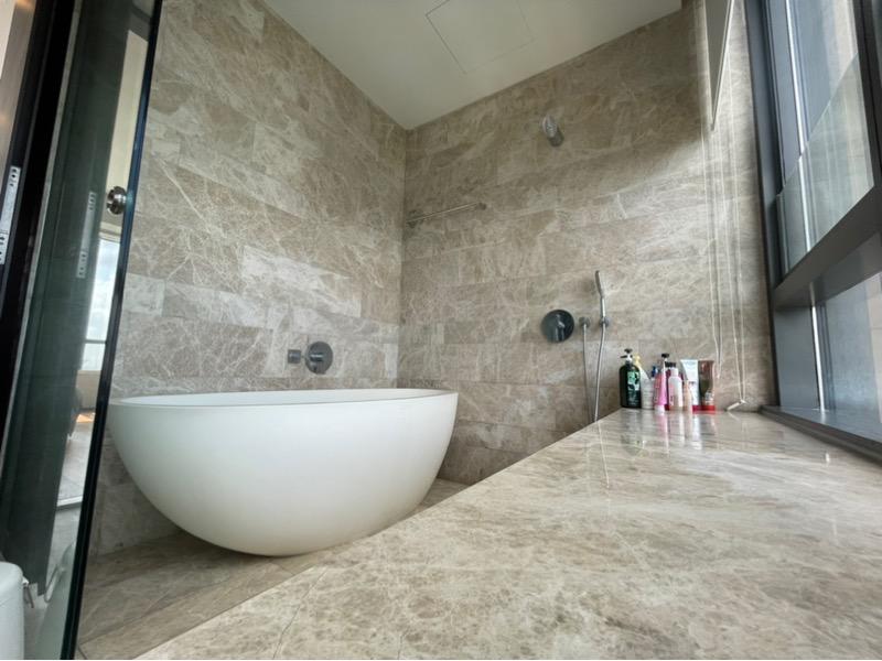 Condominium for Sale, OUE Twin Peaks Condominium For Sale, $4,700,000, 3 Bed 4 Bath 1,603 sqft $2,932.00 psf, SGD 4,700,000