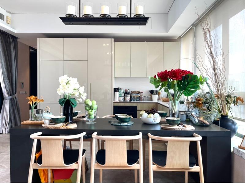 Condominium for Sale, OUE Twin Peaks Condominium For Sale, $4,700,000, 3 Bed 4 Bath 1,603 sqft $2,932.00 psf, SGD 4,700,000
