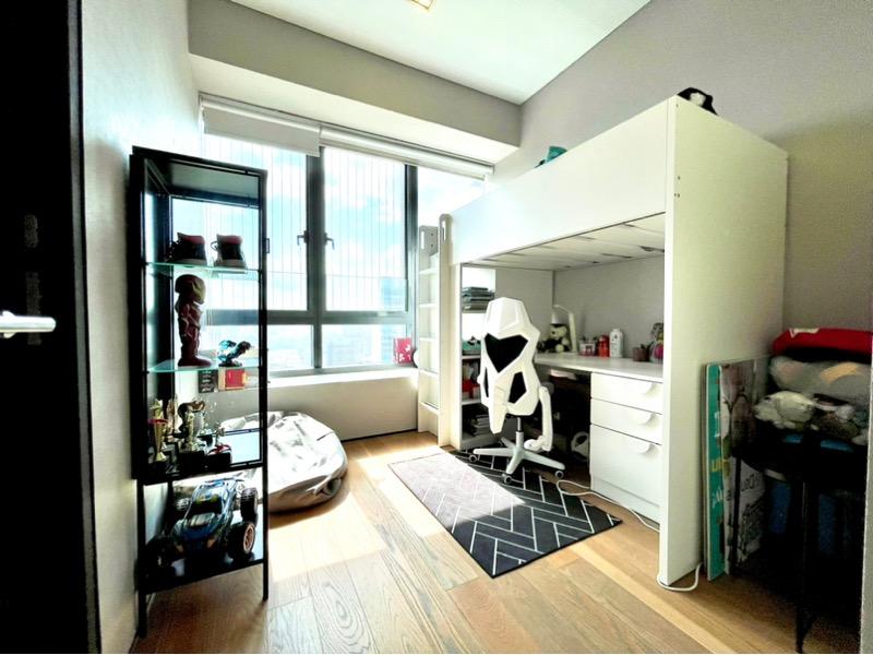 Condominium for Sale, OUE Twin Peaks Condominium For Sale, $4,700,000, 3 Bed 4 Bath 1,603 sqft $2,932.00 psf, SGD 4,700,000