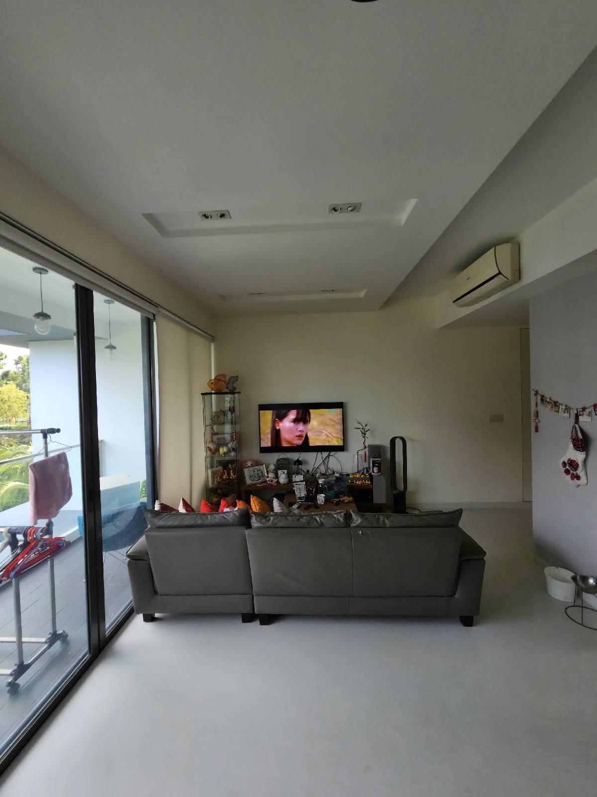 Prop-GPT: Condominium: D17  Hedges Park Condominium
