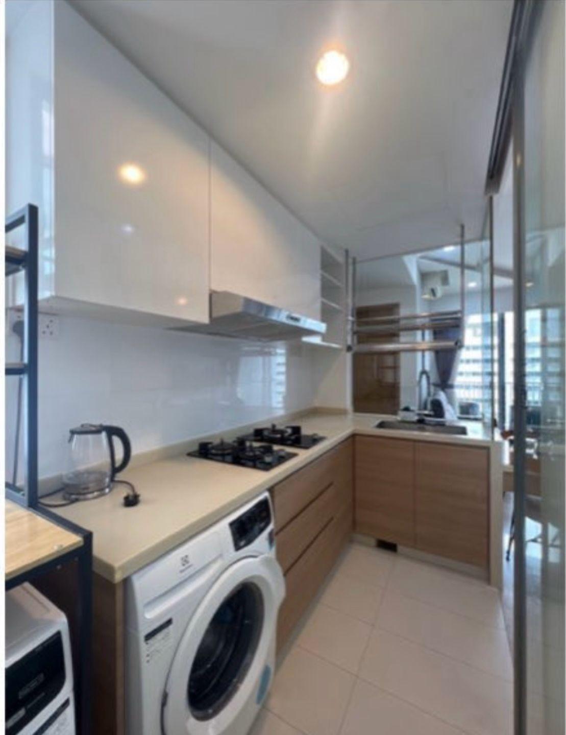 Condominium for Sale, Hedges Park Condominium Condominium For Sale, $1,080,000, 2 Bed 2 Bath 872 sqft $1,239.00 psf, SGD 1,080,000