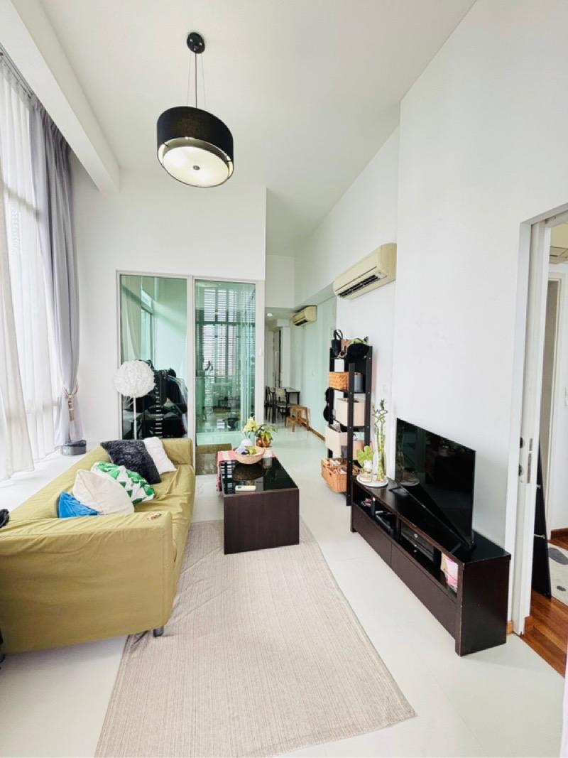 Prop-GPT: Apartment: D09 Cairnhill Parc Sophia