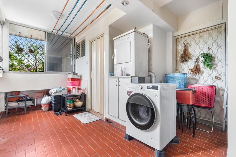 Apartment for Sale, Lutheran Towers Apartment For Sale, $2,350,000, 3 Bed 2 Bath 1,916 sqft $1,227.00 psf, SGD 2,350,000 | 103-year Leasehold