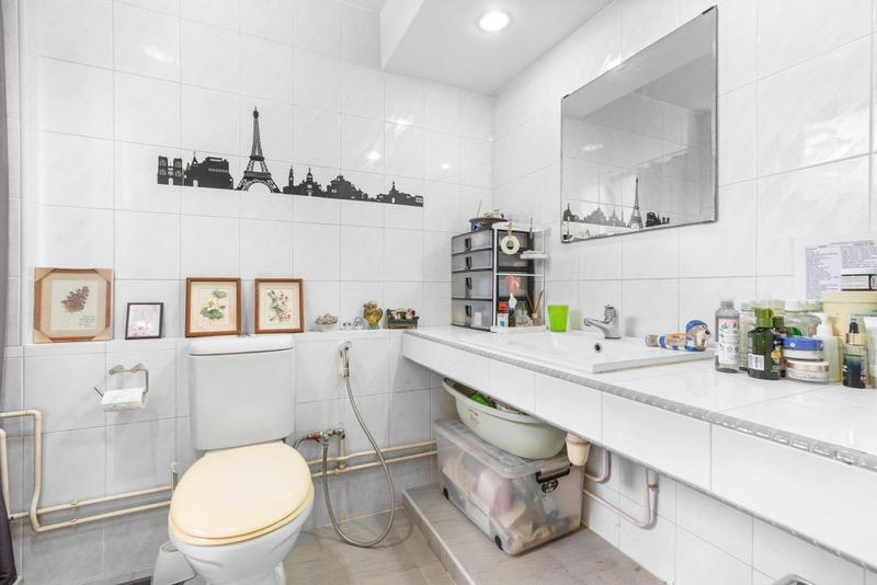 Apartment for Sale, Lutheran Towers Apartment For Sale, $2,350,000, 3 Bed 2 Bath 1,916 sqft $1,227.00 psf, SGD 2,350,000 | 103-year Leasehold