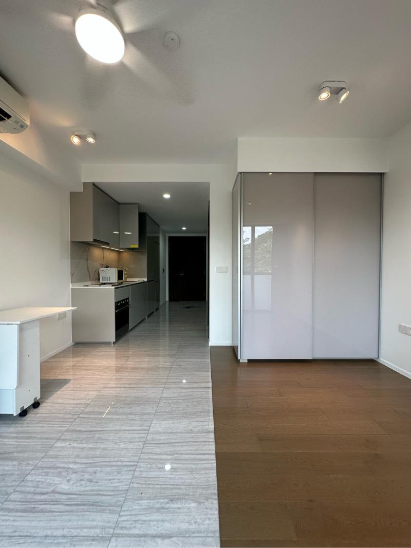 Apartment for Sale, PARC ESTA Apartment For Sale, $900,000, 1 Bed 1 Bath 420 sqft $2,143.00 psf, SGD 900,000 | 99-year Leasehold