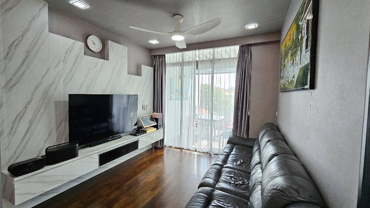 Prop-GPT: Condominium: D19  The Waterline