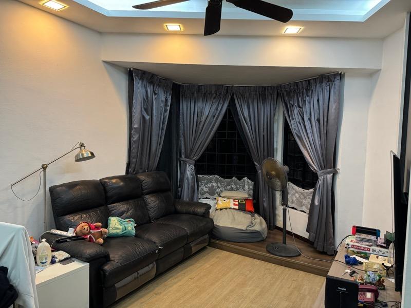 Prop-GPT: Condominium: D19  Chiltern Park