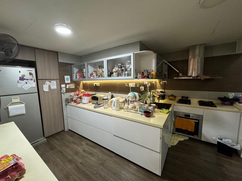 Condominium for Sale, Chiltern Park Condominium For Sale, $2,178,888, 3 Bed 3 Bath 1,474 sqft $1,478.00 psf, SGD 2,178,888 | 99-year Leasehold