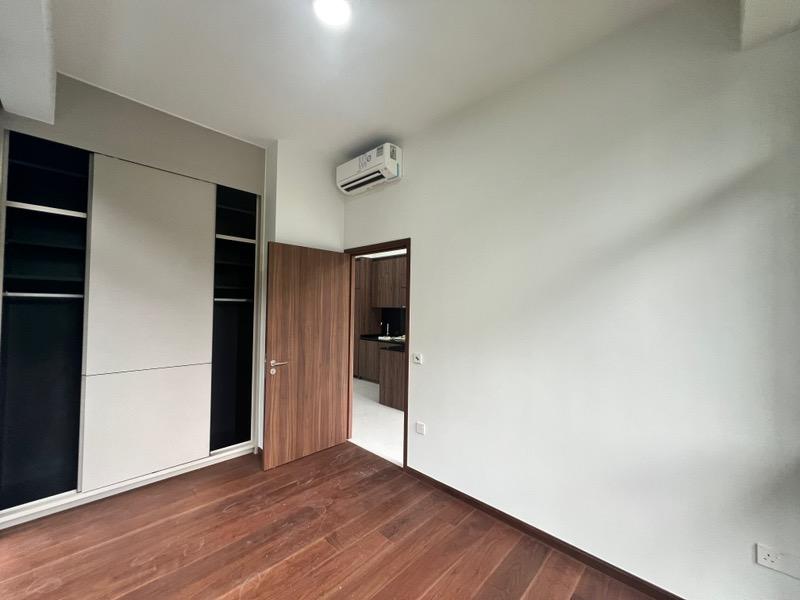 Condominium for Sale, Phoenix Residences Condominium For Sale, $1,180,000, 2 Bed 1 Bath 581 sqft $2,031.00 psf, SGD 1,180,000 | 99-year Leasehold