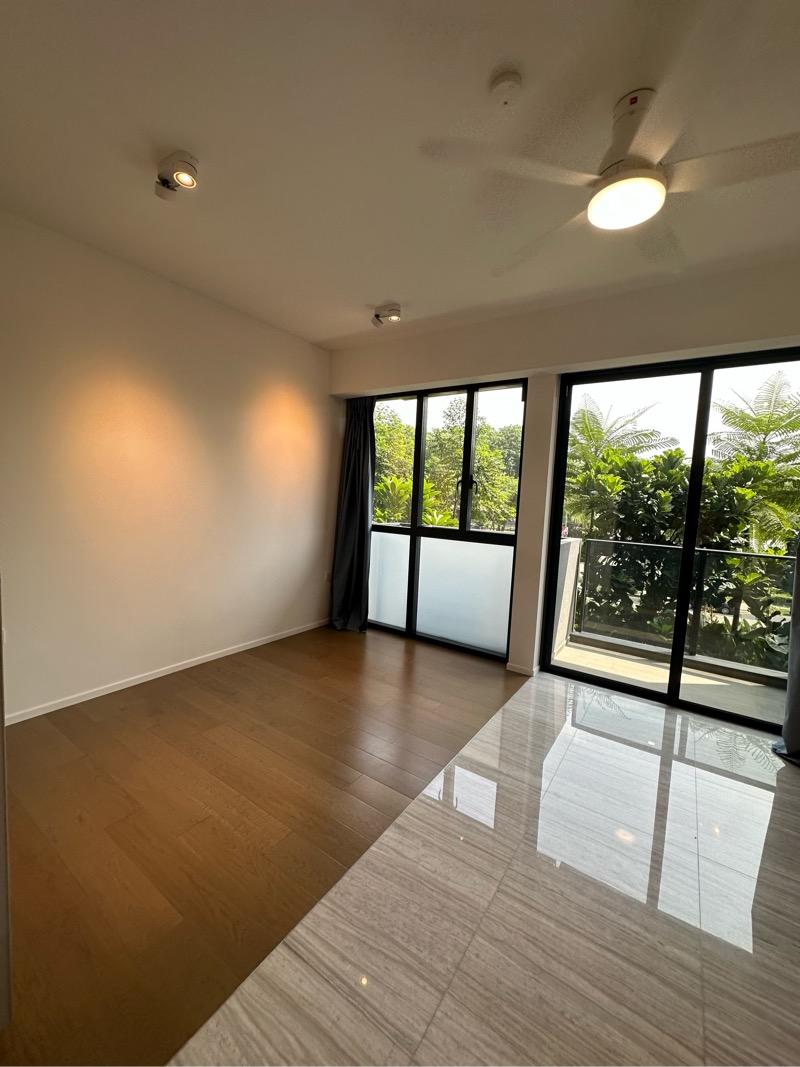 Apartment for Sale, Parc Esta Apartment For Sale, $900,000, 1 Bed 1 Bath 420 sqft $2,143.00 psf, SGD 900,000 | 99-year Leasehold