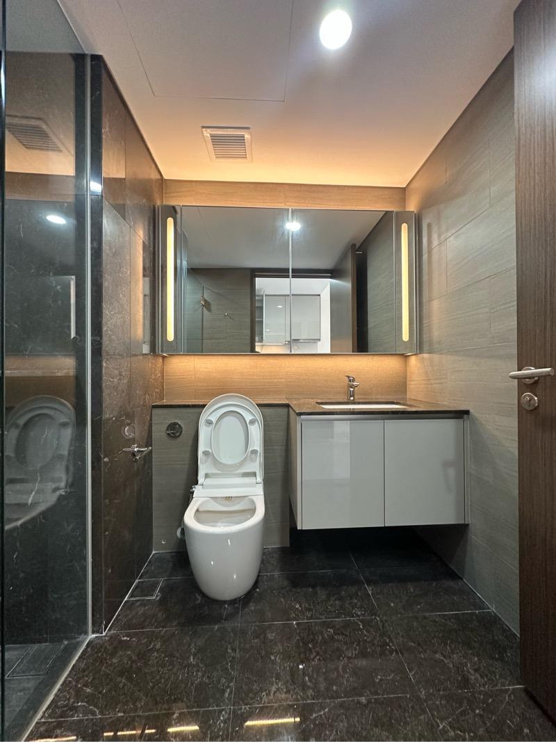 Apartment for Sale, Parc Esta Apartment For Sale, $900,000, 1 Bed 1 Bath 420 sqft $2,143.00 psf, SGD 900,000 | 99-year Leasehold
