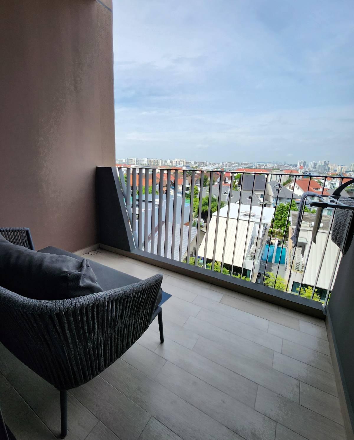 Prop-GPT: Condominium: D19  THE GARDEN RESIDENCES