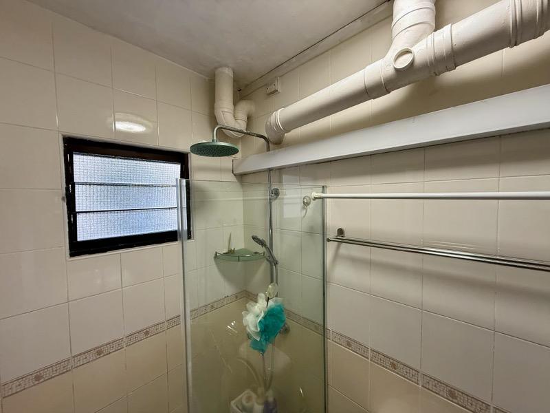 HDB Apartment for Sale, 122 Lorong 2 Toa Payoh HDB Apartment For Sale, $820,000, 3 Bed 2 Bath 1,076 sqft $762.00 psf, SGD 820,000 | 99-year Leasehold