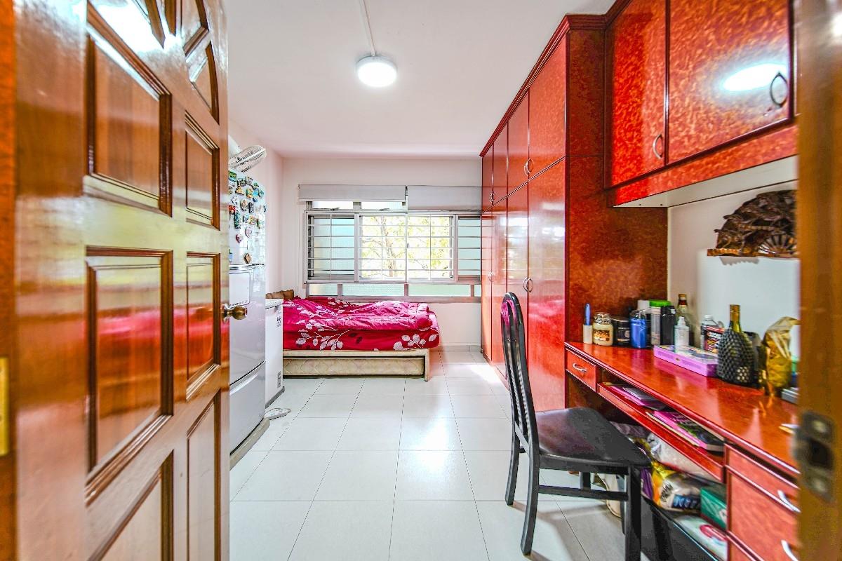 HDB Apartment for Sale, 633 Bedok Reservoir Road HDB Apartment For Sale, $950,000, 4 Bed 2 Bath 1,528 sqft $622.00 psf, SGD 950,000