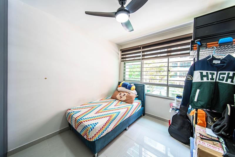 HDB Apartment for Sale, 275C Compassvale Link HDB Apartment For Sale, $830,000, 3 Bed 2 Bath 968 sqft $857.00 psf, SGD 830,000 | 99-year Leasehold
