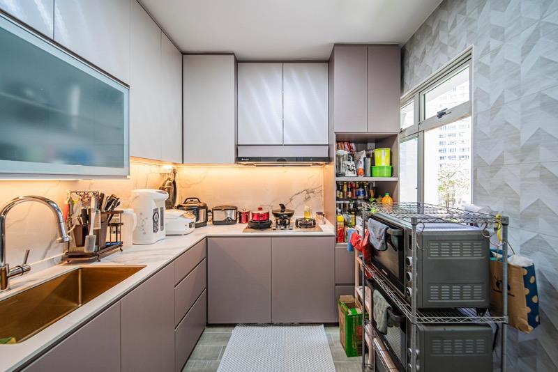 HDB Apartment for Sale, 275C Compassvale Link HDB Apartment For Sale, $830,000, 3 Bed 2 Bath 968 sqft $857.00 psf, SGD 830,000 | 99-year Leasehold