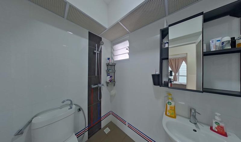 HDB Apartment for Sale, 42A Margaret Drive HDB Apartment For Sale, $799,000, 2 Bed 2 Bath 678 sqft $1,178.00 psf, SGD 799,000 | 99-year Leasehold