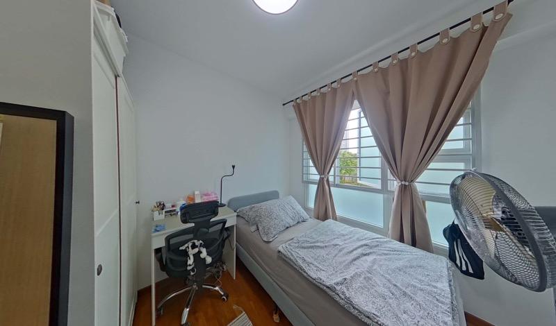 HDB Apartment for Sale, 42A Margaret Drive HDB Apartment For Sale, $799,000, 2 Bed 2 Bath 678 sqft $1,178.00 psf, SGD 799,000 | 99-year Leasehold
