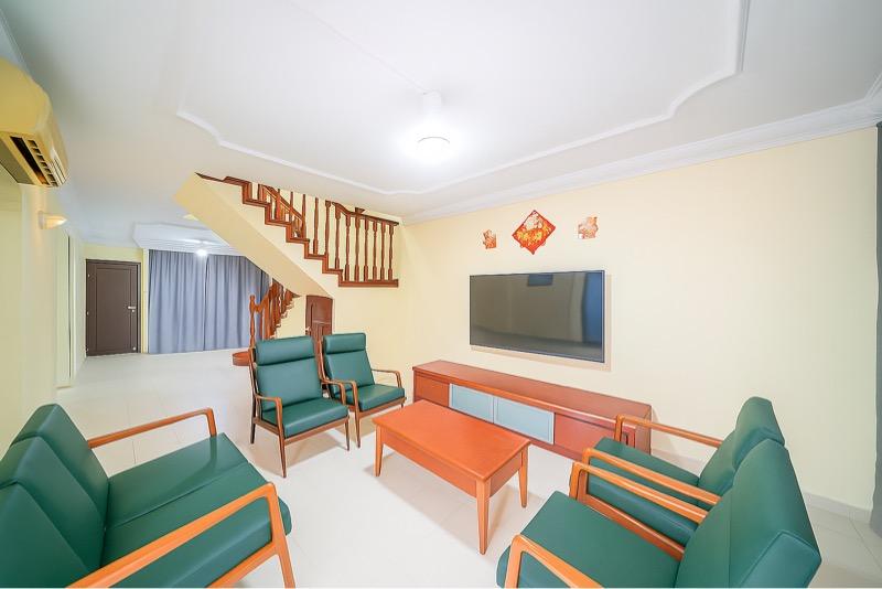HDB Apartment for Sale, 257 Kim Keat Avenue HDB Apartment For Sale, $1,200,000, 4 Bed 3 Bath 1,571 sqft $764.00 psf, SGD 1,200,000 | 99-year Leasehold