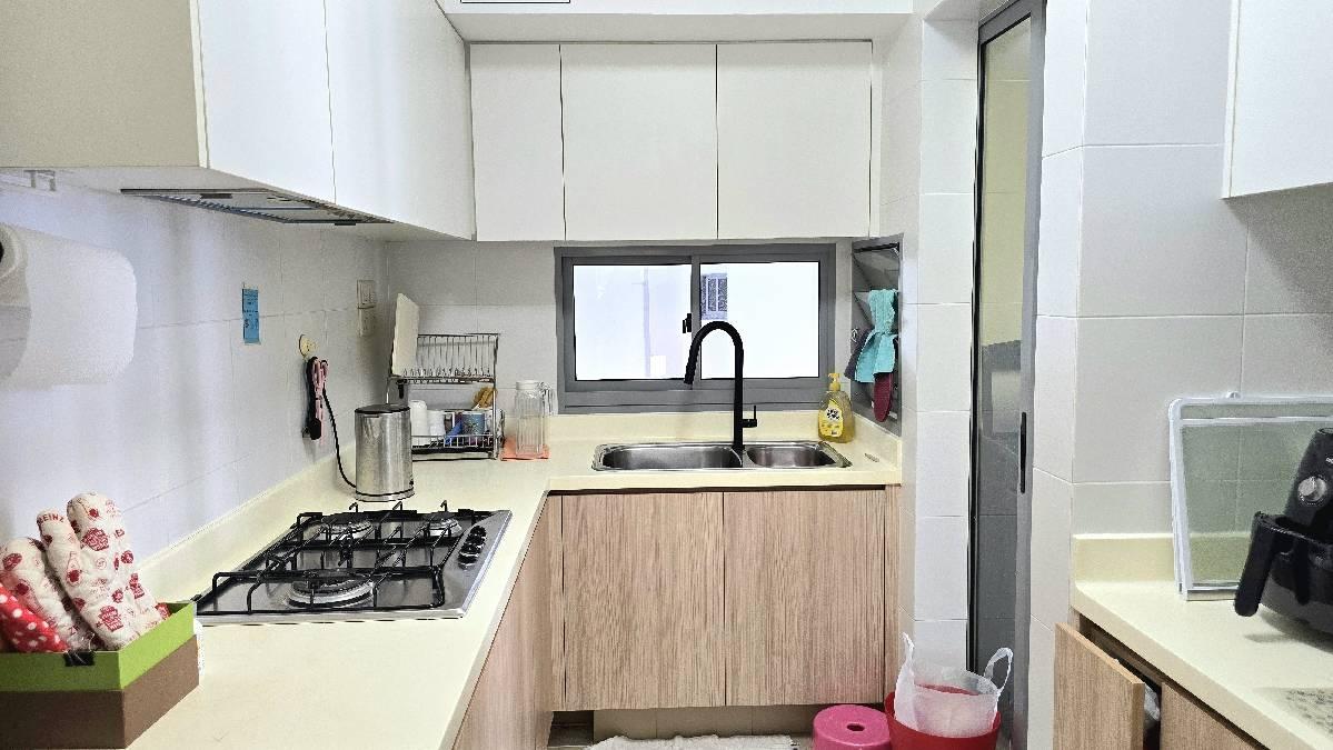 HDB Apartment for Sale, 8 Boon Keng Road HDB Apartment For Sale, $1,250,000, 3 Bed 2 Bath 1,238 sqft $1,010.00 psf, SGD 1,250,000