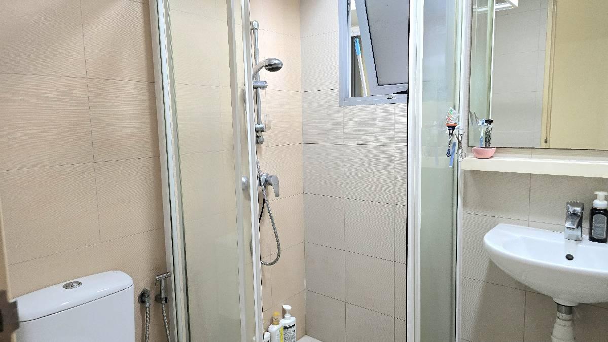 HDB Apartment for Sale, 8 Boon Keng Road HDB Apartment For Sale, $1,250,000, 3 Bed 2 Bath 1,238 sqft $1,010.00 psf, SGD 1,250,000