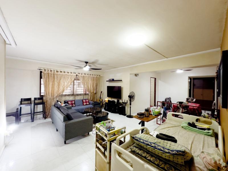 HDB Apartment for Sale, 308 Canberra Road HDB Apartment For Sale, $620,000, 4 Bed 2 Bath 1,323 sqft $469.00 psf, SGD 620,000 | 99-year Leasehold