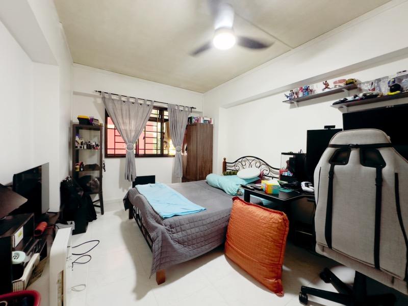 HDB Apartment for Sale, 308 Canberra Road HDB Apartment For Sale, $620,000, 4 Bed 2 Bath 1,323 sqft $469.00 psf, SGD 620,000 | 99-year Leasehold