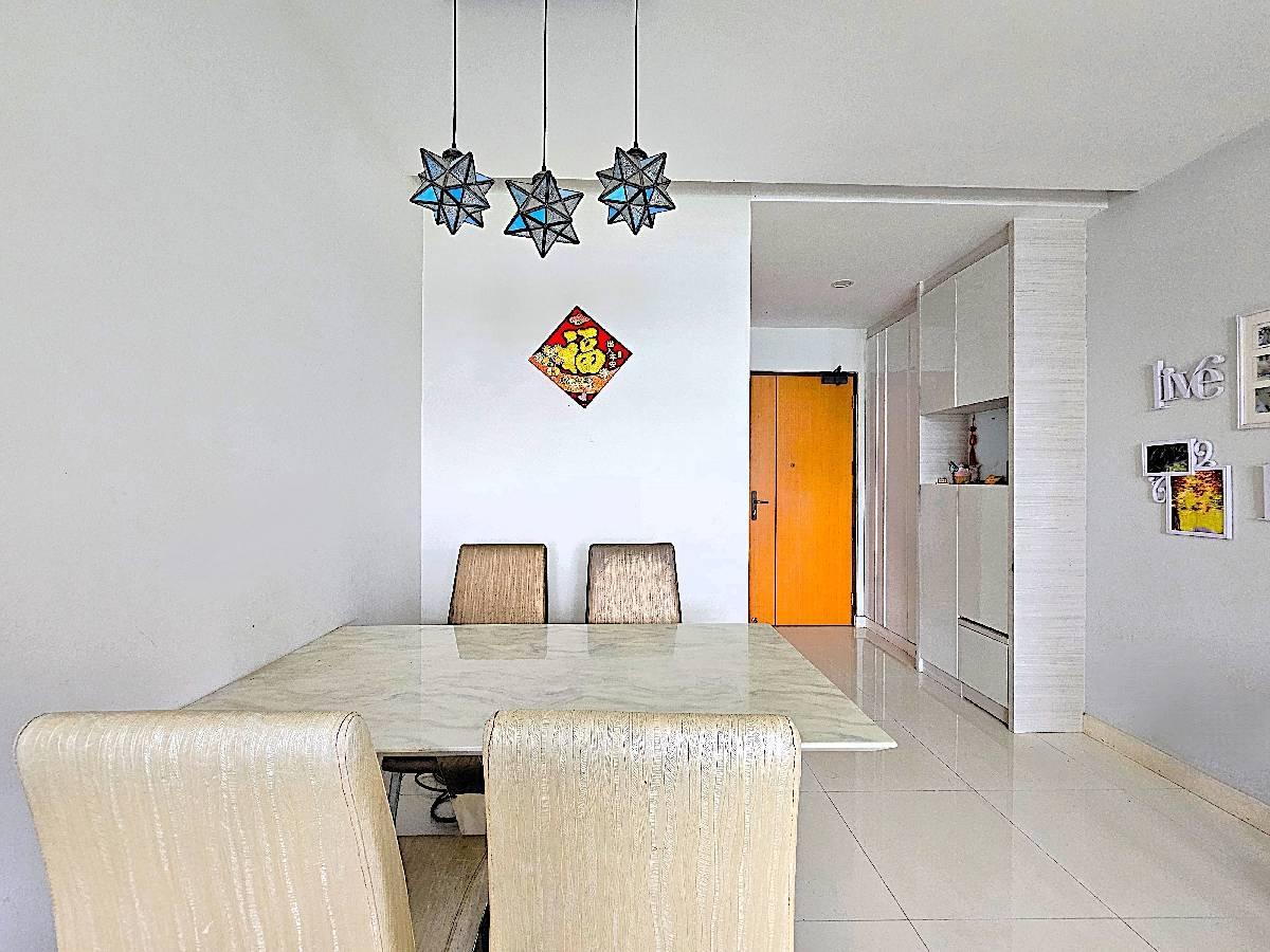 Prop-GPT: HDB Apartment: D23 Choa Chu Kang SUNSHINE GARDENS