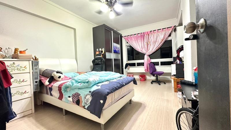 HDB Apartment for Sale, 234 Pasir Ris Drive 4 HDB Apartment For Sale, $890,000, 3 Bed 2 Bath 1,485 sqft $599.00 psf, SGD 890,000 | 99-year Leasehold
