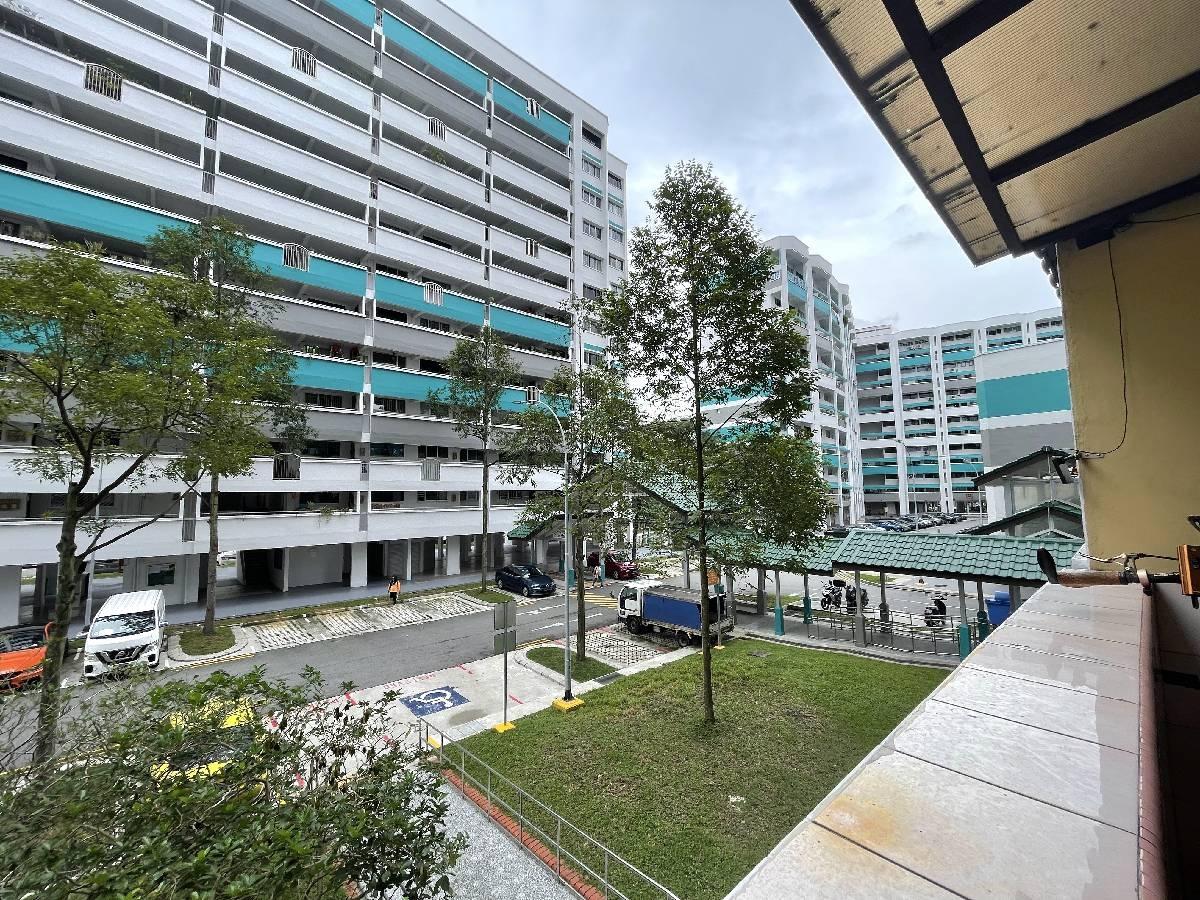 HDB Apartment for Sale, 337 Jurong East Avenue 1 HDB Apartment For Sale, $780,000, 3 Bed 3 Bath 1,582 sqft $493.00 psf, SGD 780,000 | 99-year Leasehold