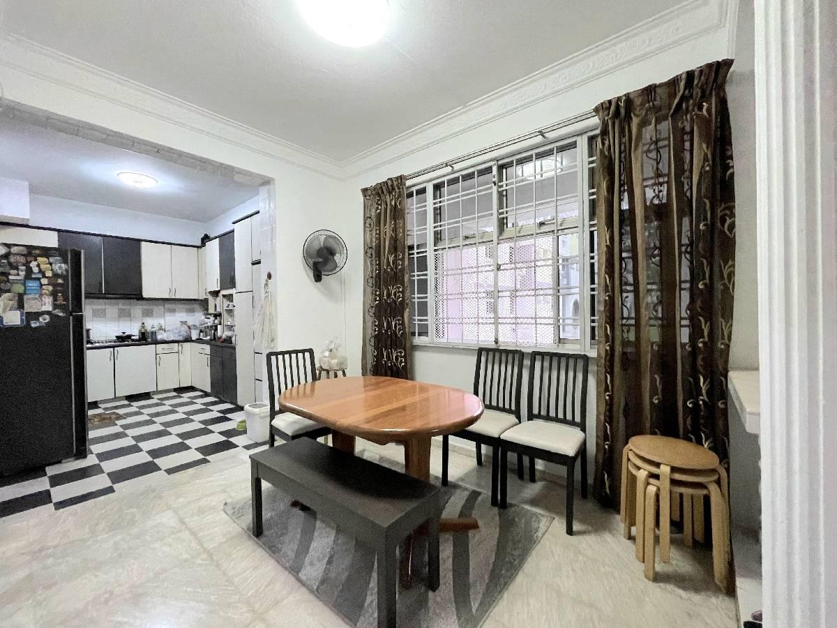 HDB Apartment for Sale, 650 Jalan Tenaga HDB Apartment For Sale, $700,000, 3 Bed 2 Bath 1,152 sqft $608.00 psf, SGD 700,000 | 99-year Leasehold