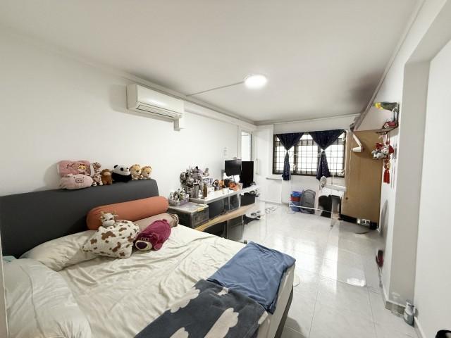 HDB Apartment for Sale. 