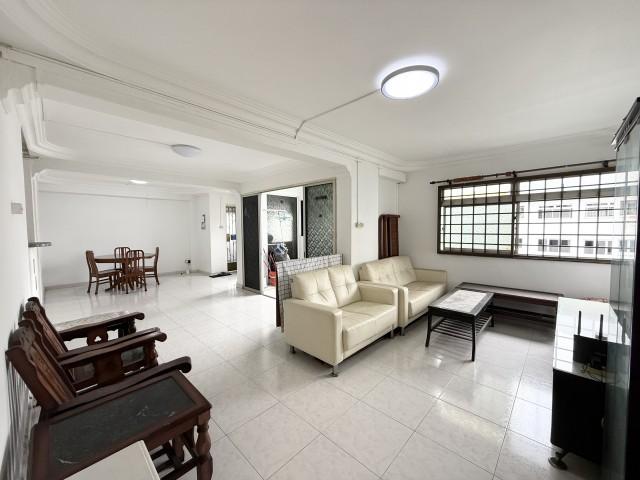 HDB Apartment for Sale. 