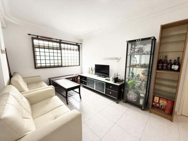 HDB Apartment for Sale. 