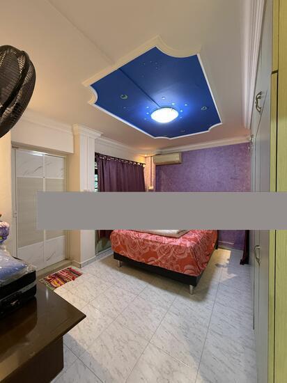 HDB Apartment for Sale, 170 Gangsa Road HDB Apartment For Sale, $700,000, 3 Bed 2 Bath 1,087 sqft $644.00 psf, SGD 700,000 | 99-year Leasehold
