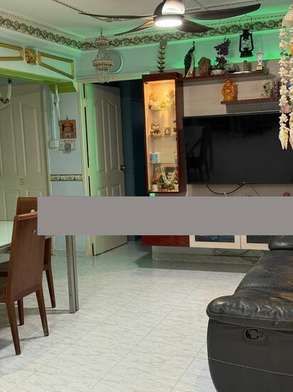 HDB Apartment for Sale, 170 Gangsa Road HDB Apartment For Sale, $700,000, 3 Bed 2 Bath 1,087 sqft $644.00 psf, SGD 700,000 | 99-year Leasehold