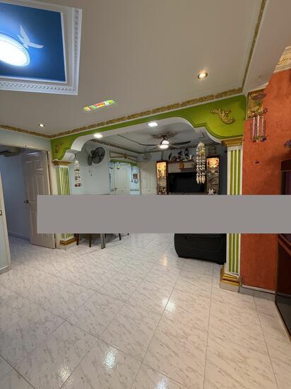 HDB Apartment for Sale, 170 Gangsa Road HDB Apartment For Sale, $700,000, 3 Bed 2 Bath 1,087 sqft $644.00 psf, SGD 700,000 | 99-year Leasehold