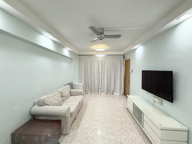HDB Apartment for Sale, 814 Tampines Street 81 HDB Apartment For Sale, $510,000, 2 Bed 2 Bath 785 sqft $650.00 psf, SGD 510,000 | 99-year Leasehold