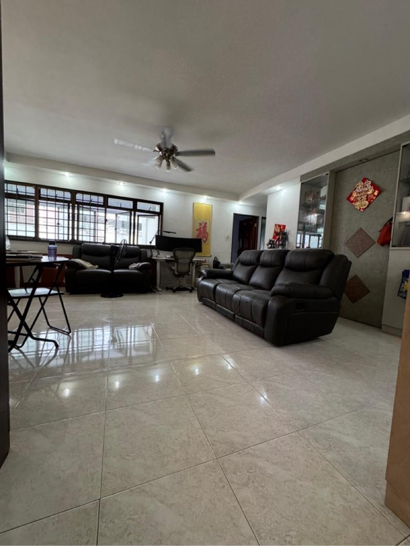 HDB Apartment for Sale, 624 Senja Road HDB Apartment For Sale, $699,999, 3 Bed 2 Bath 1,184 sqft $591.00 psf, SGD 699,999 | 99-year Leasehold