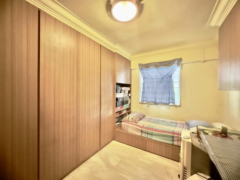 HDB Apartment for Sale, 138 Bedok North Street 2 HDB Apartment For Sale, $425,000, 2 Bed 2 Bath 721 sqft $589.00 psf, SGD 425,000 | 99-year Leasehold