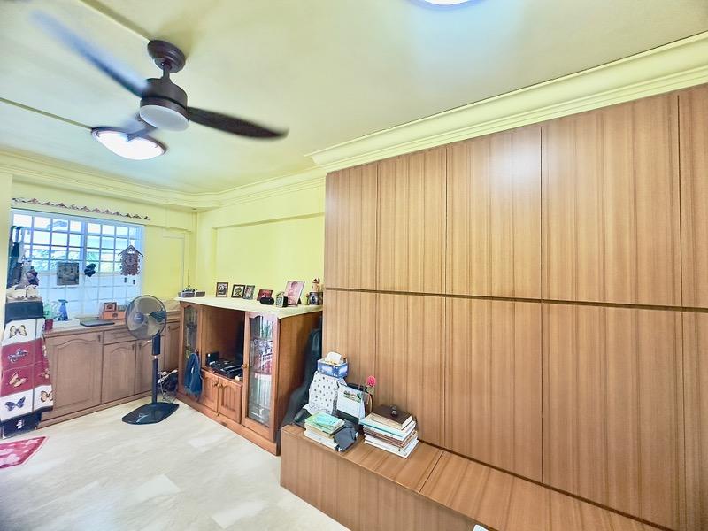 HDB Apartment for Sale, 138 Bedok North Street 2 HDB Apartment For Sale, $425,000, 2 Bed 2 Bath 721 sqft $589.00 psf, SGD 425,000 | 99-year Leasehold