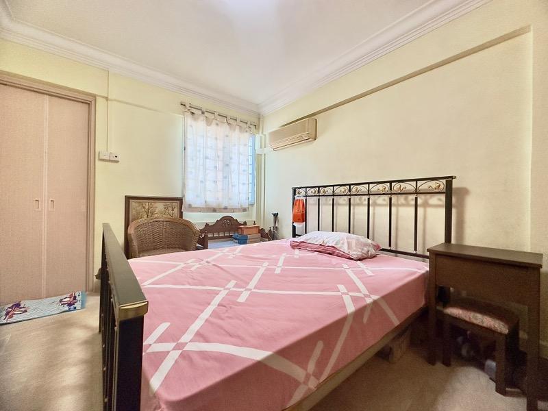HDB Apartment for Sale, 138 Bedok North Street 2 HDB Apartment For Sale, $425,000, 2 Bed 2 Bath 721 sqft $589.00 psf, SGD 425,000 | 99-year Leasehold