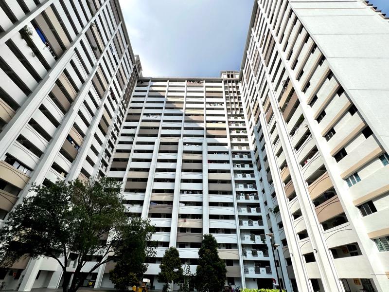 HDB Apartment for Sale, 208 Boon Lay Place HDB Apartment For Sale, $380,000, 2 Bed 1 Bath 635 sqft $598.00 psf, SGD 380,000 | 99-year Leasehold