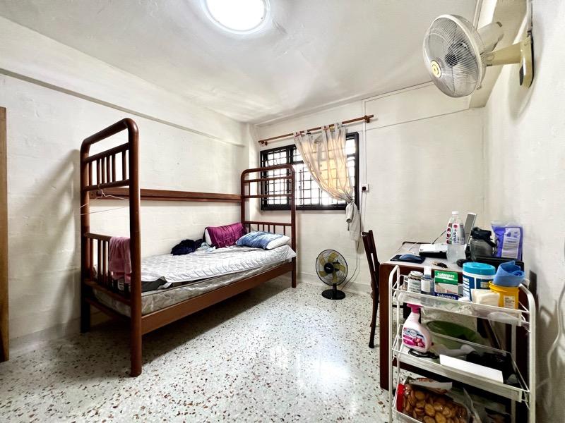 HDB Apartment for Sale, 208 Boon Lay Place HDB Apartment For Sale, $380,000, 2 Bed 1 Bath 635 sqft $598.00 psf, SGD 380,000 | 99-year Leasehold