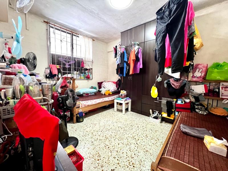 HDB Apartment for Sale, 208 Boon Lay Place HDB Apartment For Sale, $380,000, 2 Bed 1 Bath 635 sqft $598.00 psf, SGD 380,000 | 99-year Leasehold